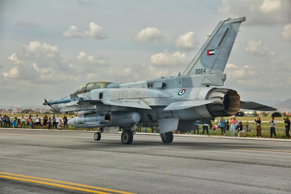 Comment organiser un vide-dressing physique entre amies ?